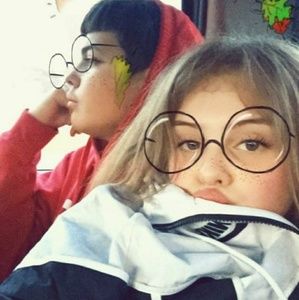 Meet your Posher, Kali